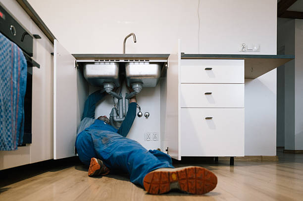 Professional Leak Detection technician working in Long Branch, VA